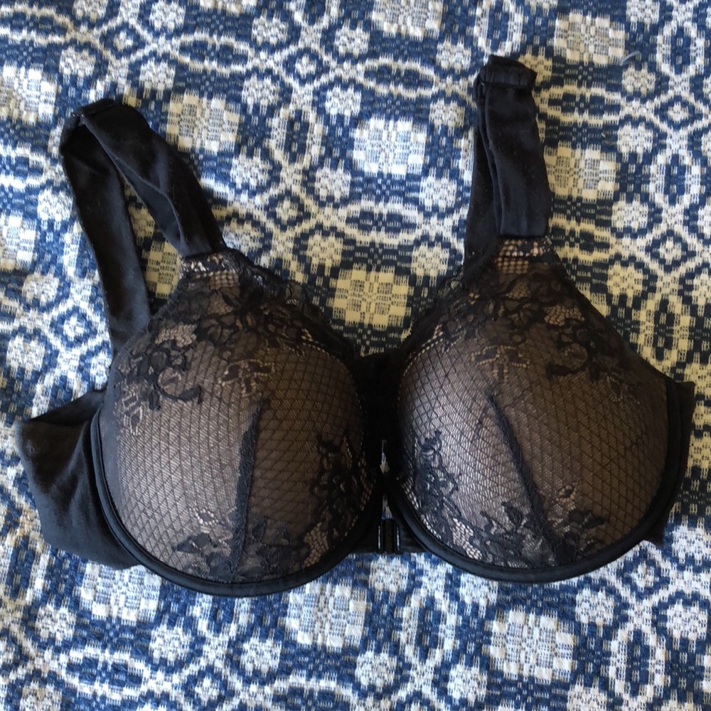 Spanx Bra-llelujah Front closure padded 34D, adjustable straps, smooth back
